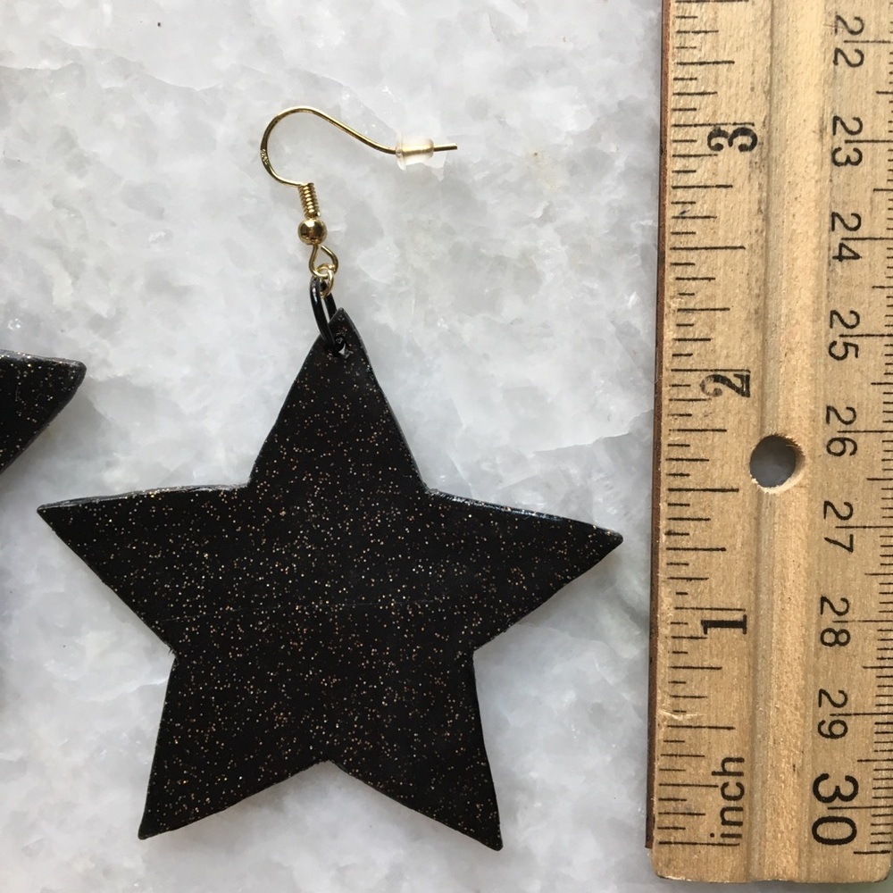 Large Black Stars with gold glitter accents handcrafted statement earrings ✨⭐️🖤 - Picture 7 of 13